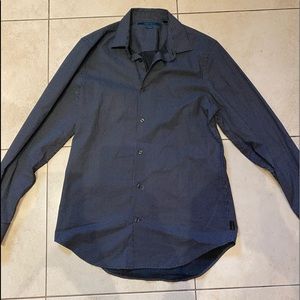 Perry Ellis Slim Fit Buttoned Down Shirt
